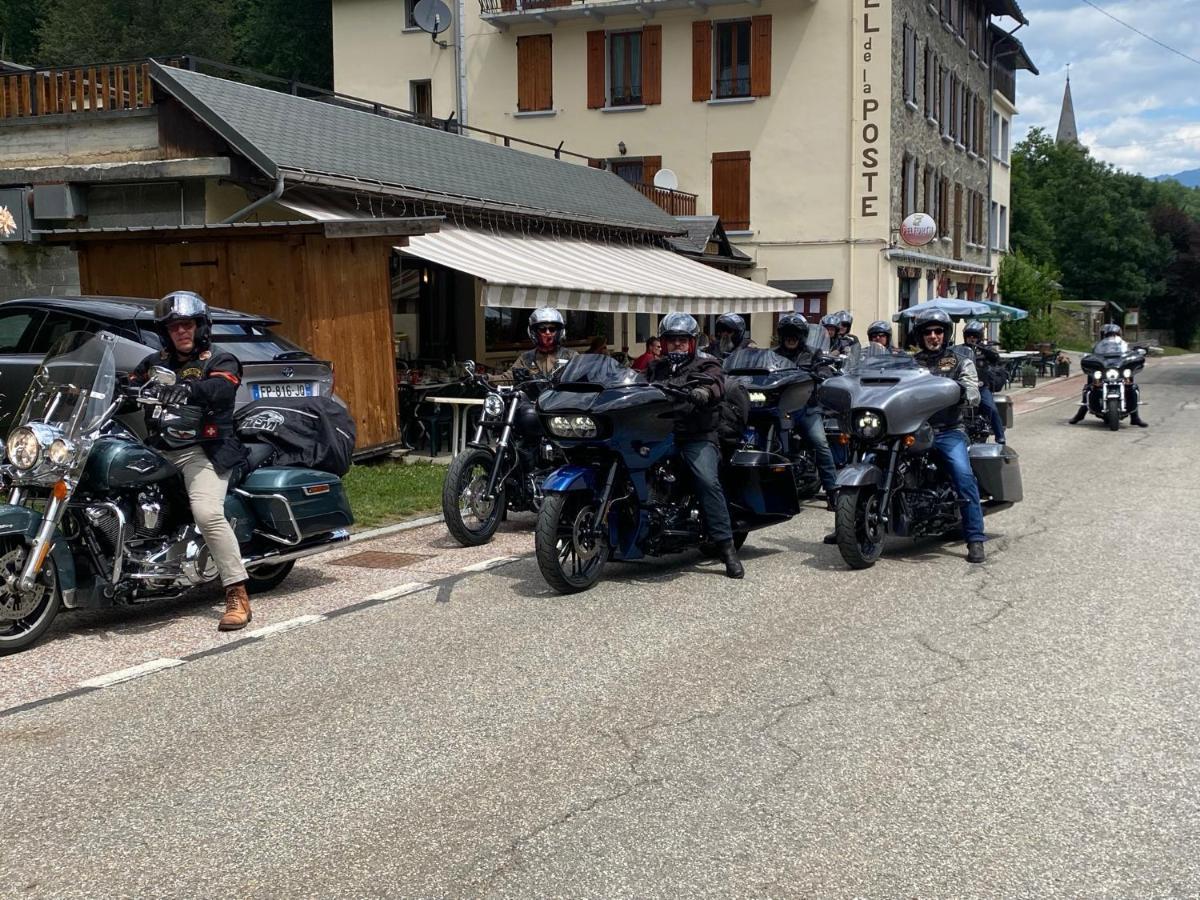 Hotel Restaurant De La Poste Saint-Colomban-des-Villards ภายนอก รูปภาพ